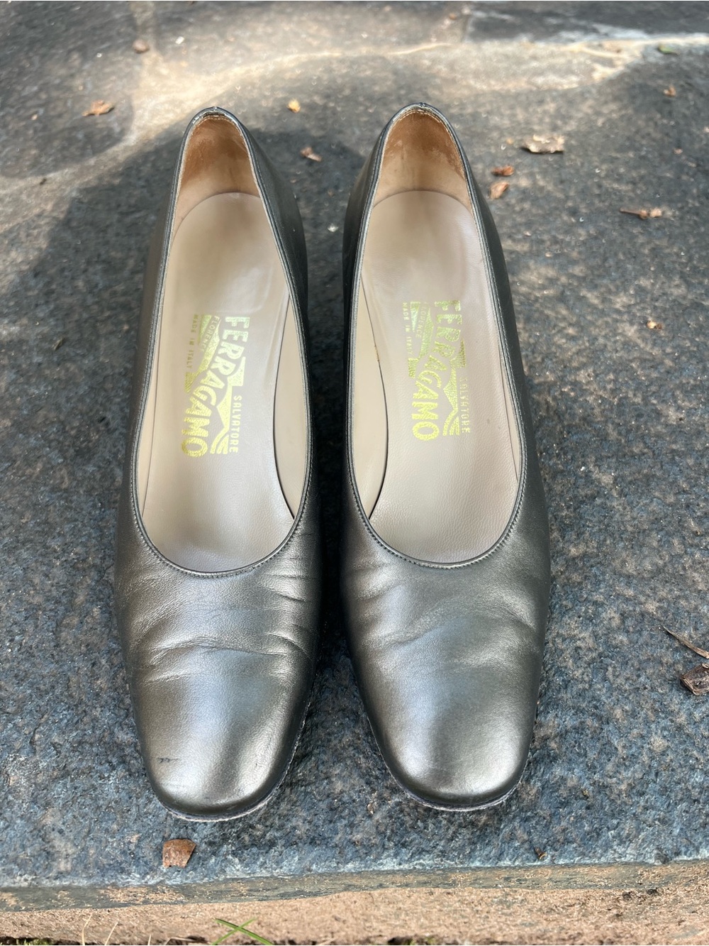Salvatore Ferragamo Metallic Gray Leather Round-Toe Pump